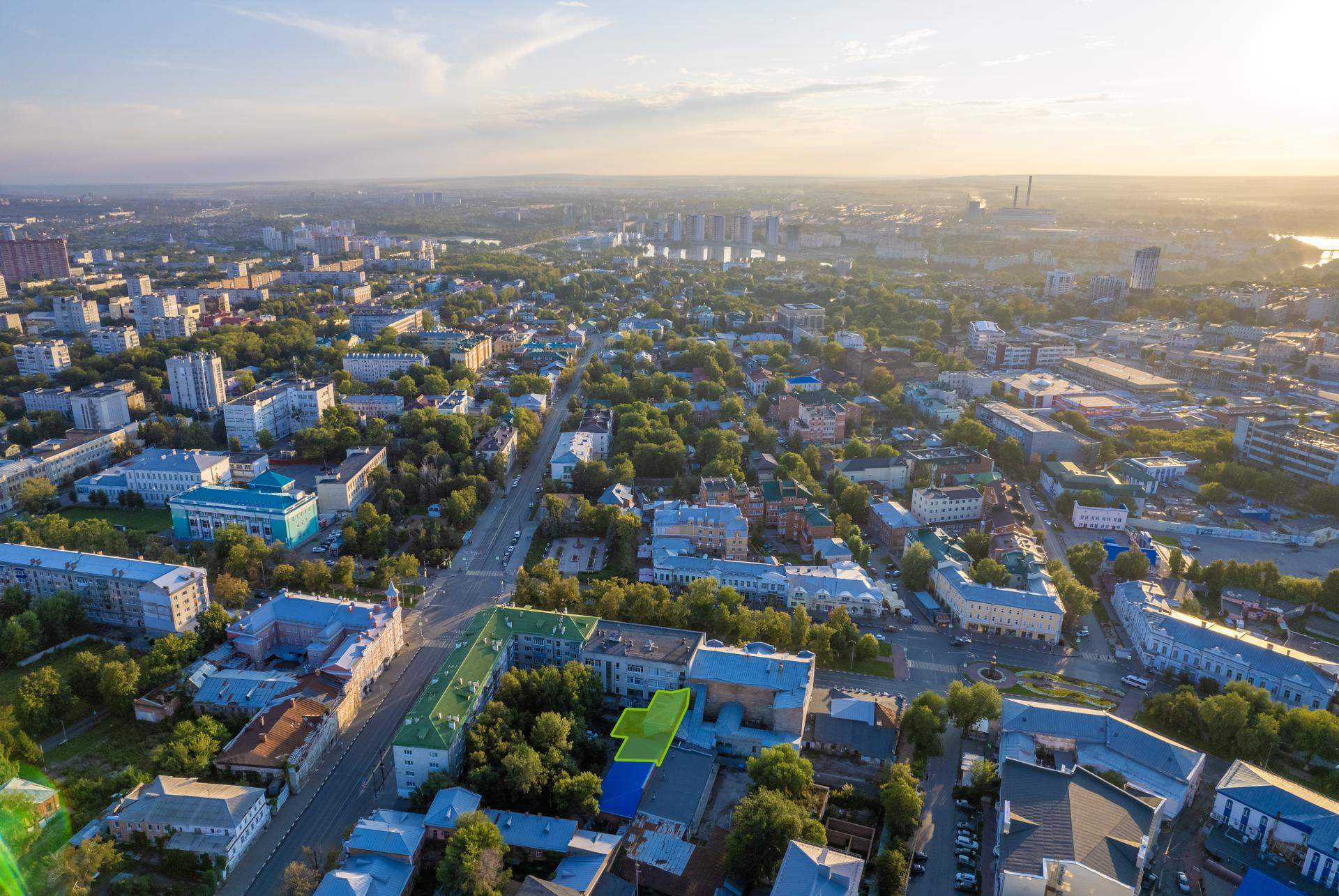 Продам торговое помещение 212.4 м.кв.