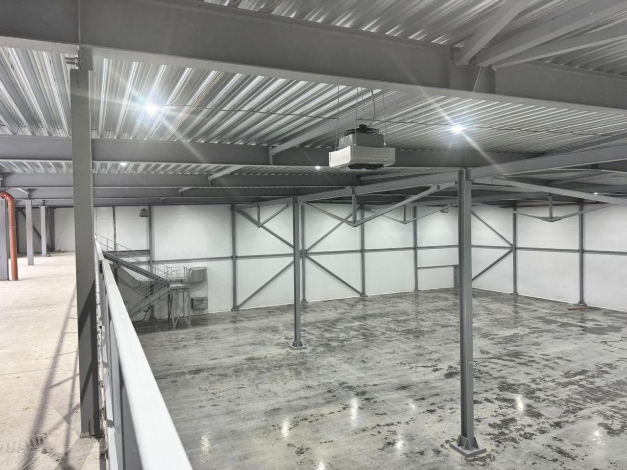 Сдам в аренду склад 1500 м.кв.