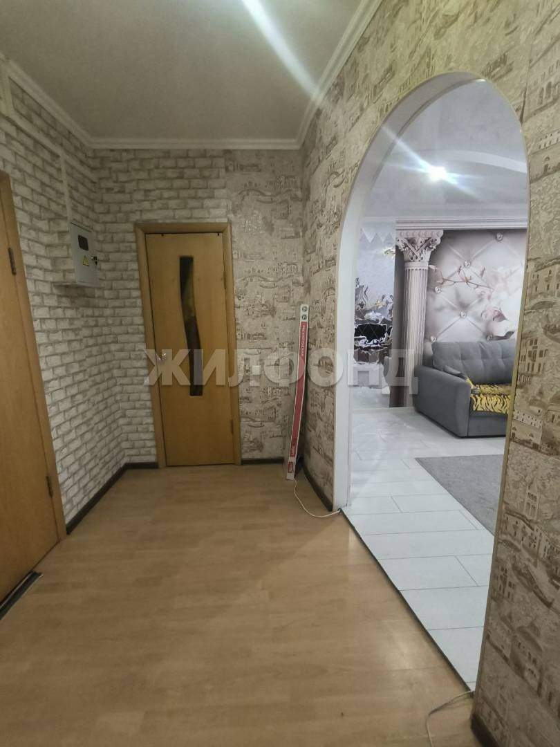 Квартира на продажу в Орёле, 8 Марта улица, 1 фото №6