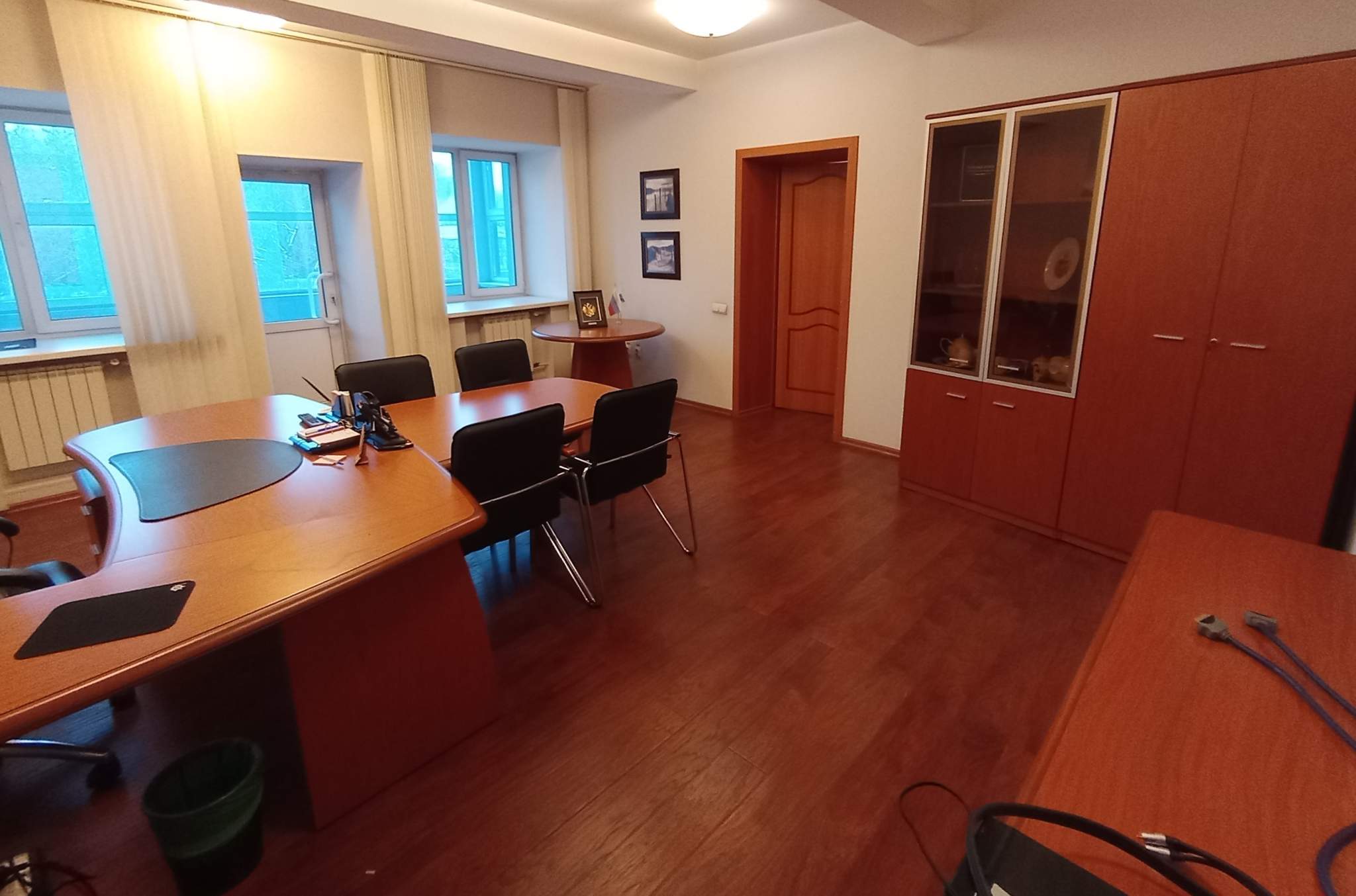 Продам торговое помещение 1630.7 м.кв.