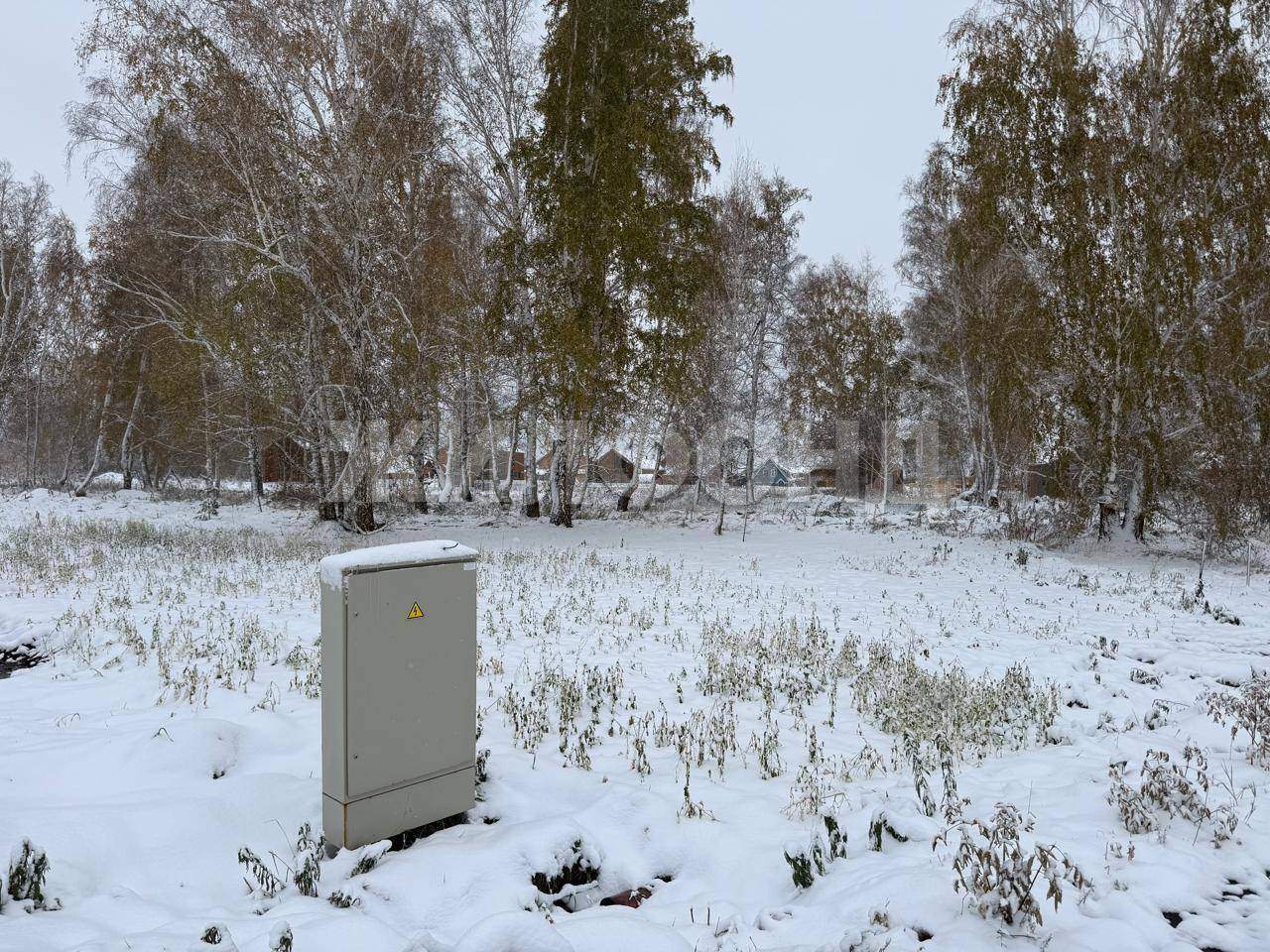 Продам земельный участок 884 м.кв.