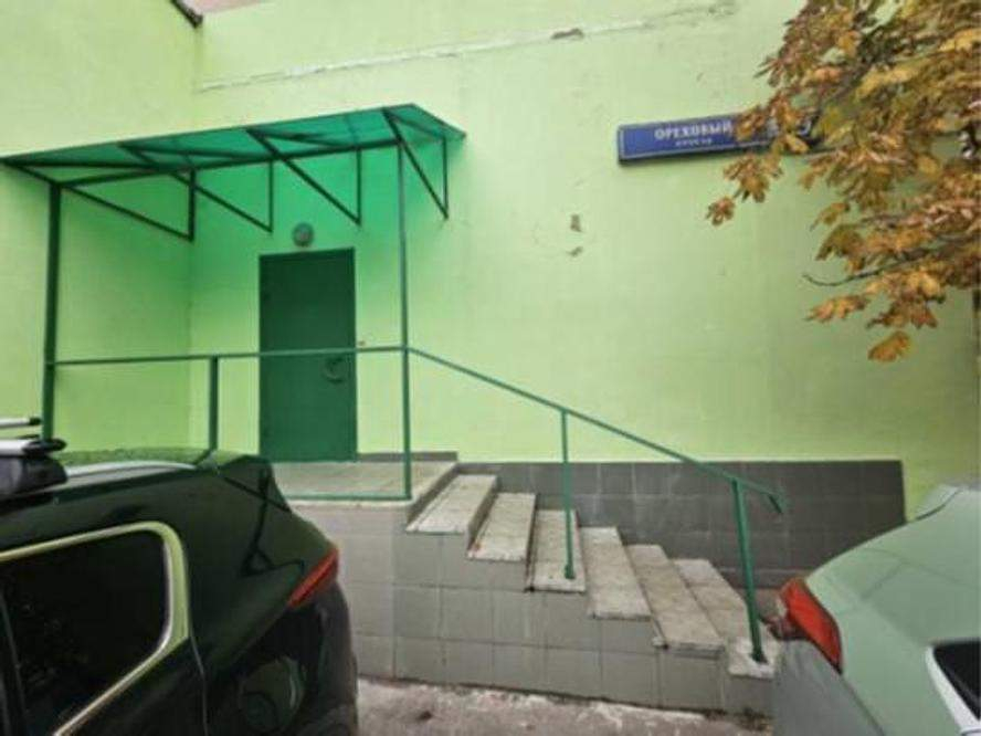 Фото: Торговое помещение 230.9 м2 в аренду test