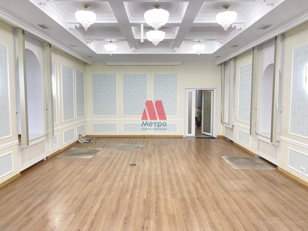 Сдам в аренду офис 82 м.кв.