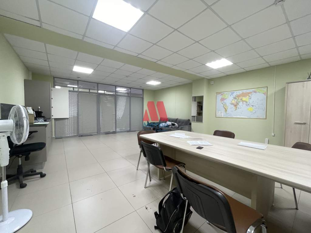 Сдам в аренду офис 100 м.кв.