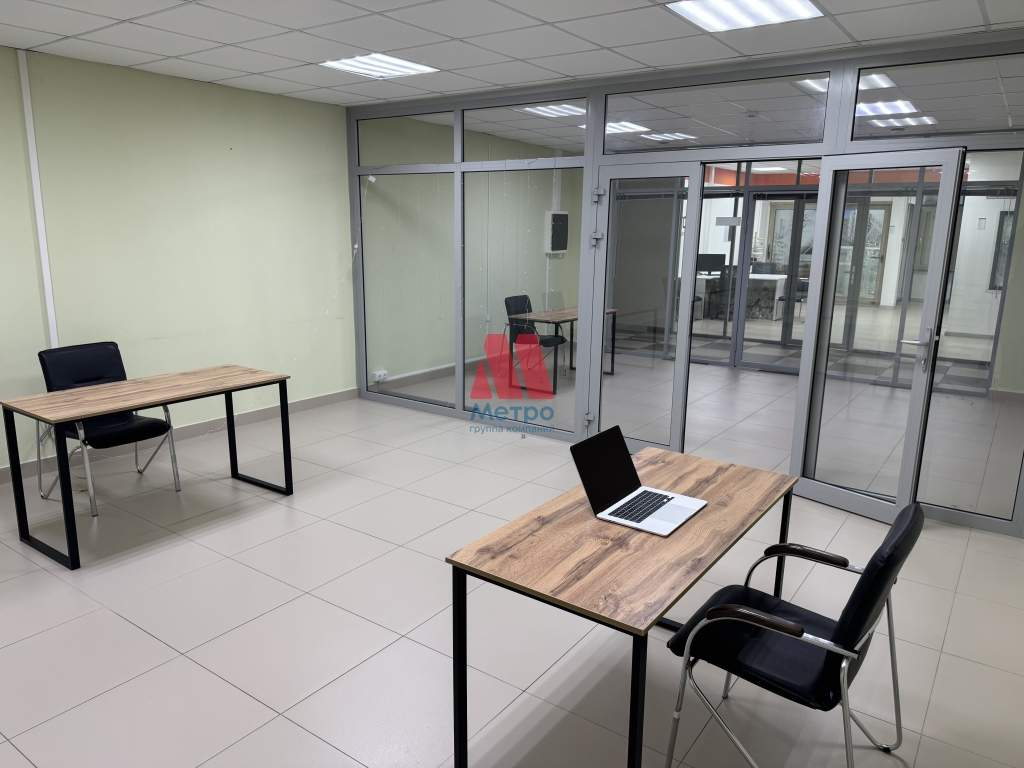 Сдам в аренду офис 100 м.кв.