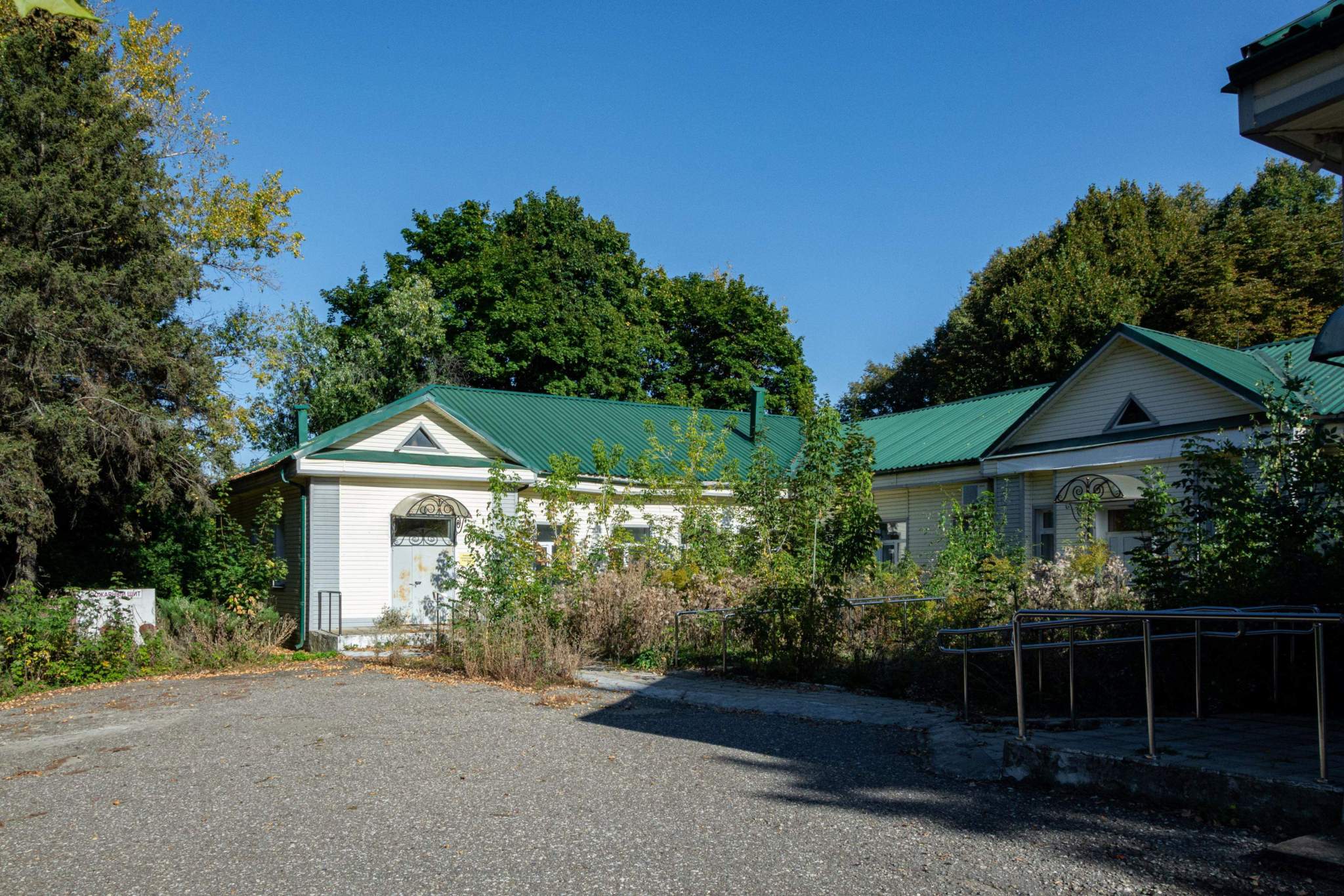 Продам торговое помещение 1022.9 м.кв.