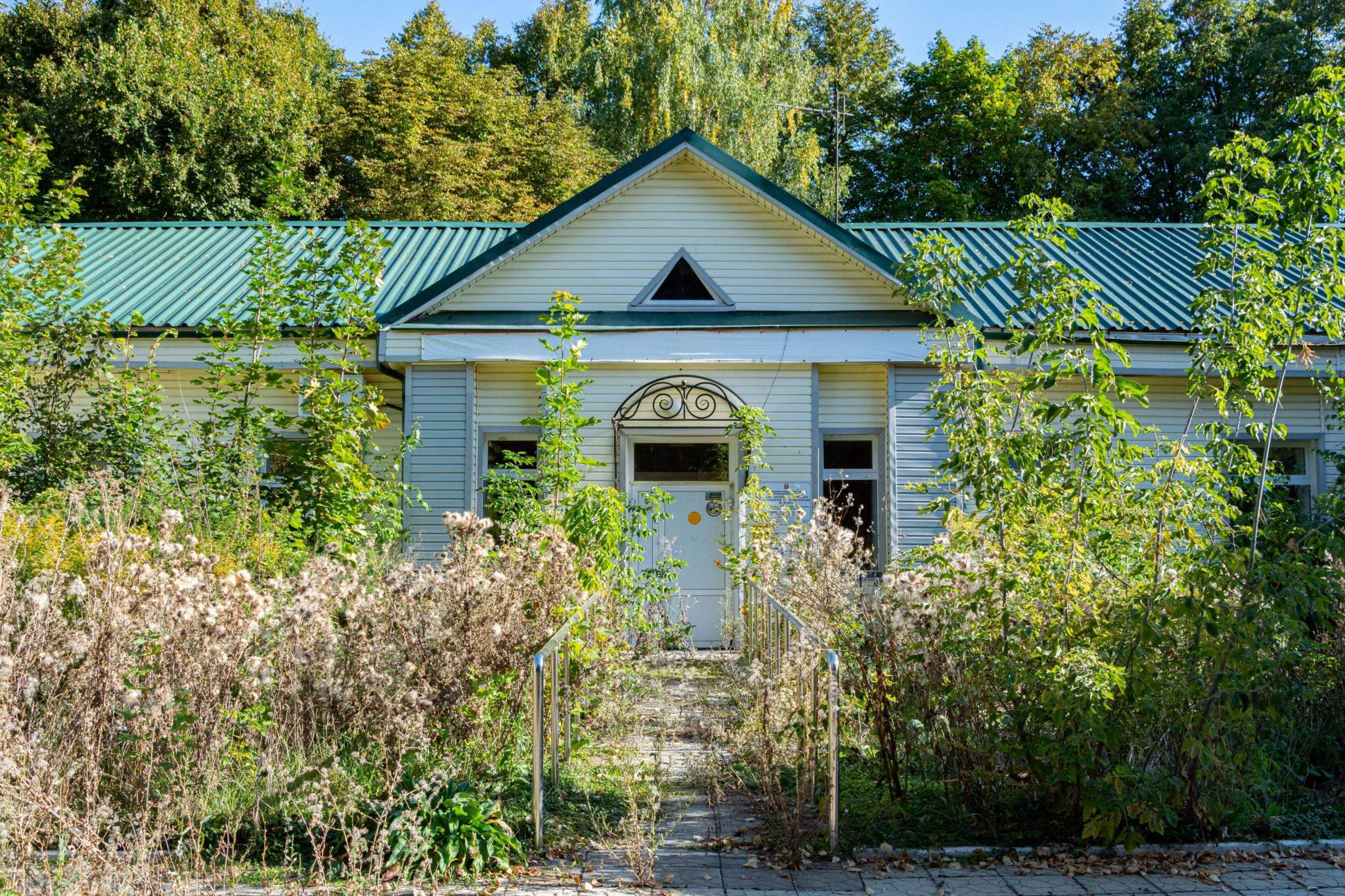 Продам торговое помещение 1022.9 м.кв.