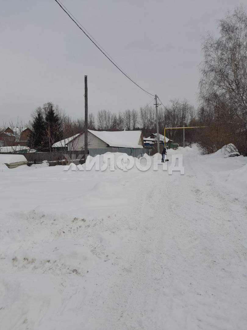 Продам земельный участок 1000 м.кв.