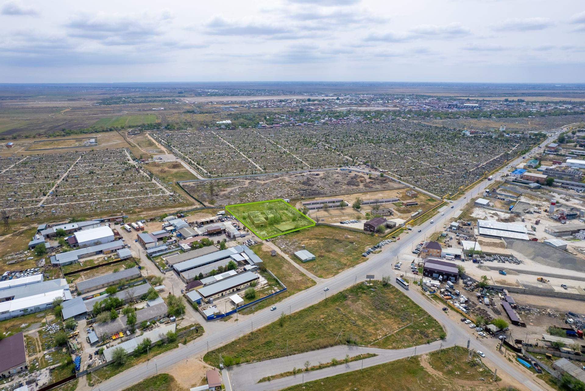 Продам земельный участок 6822 м.кв.