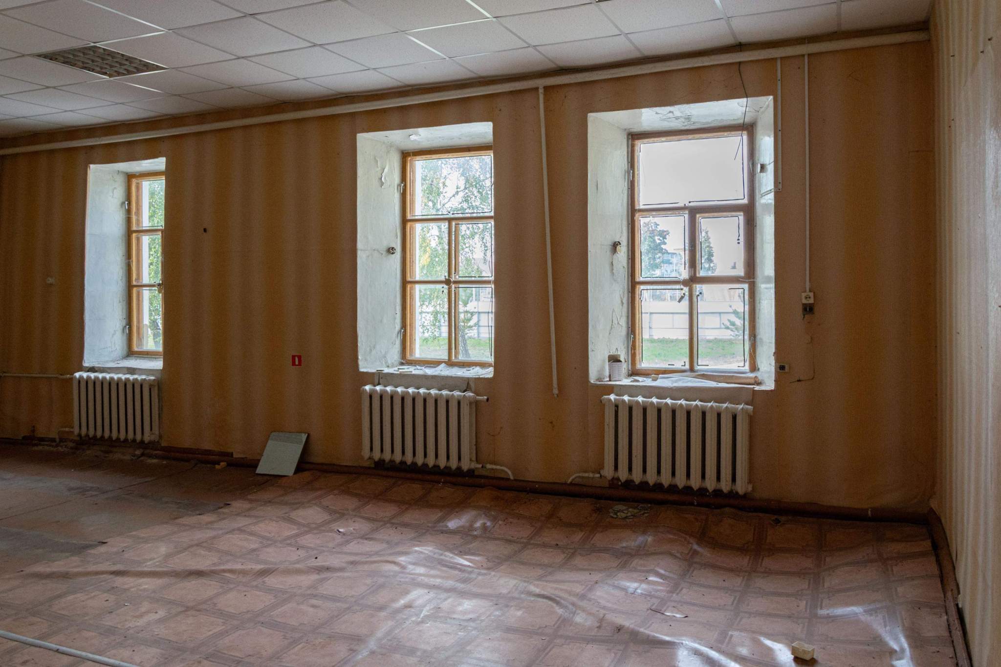 Продам торговое помещение 1591 м.кв.