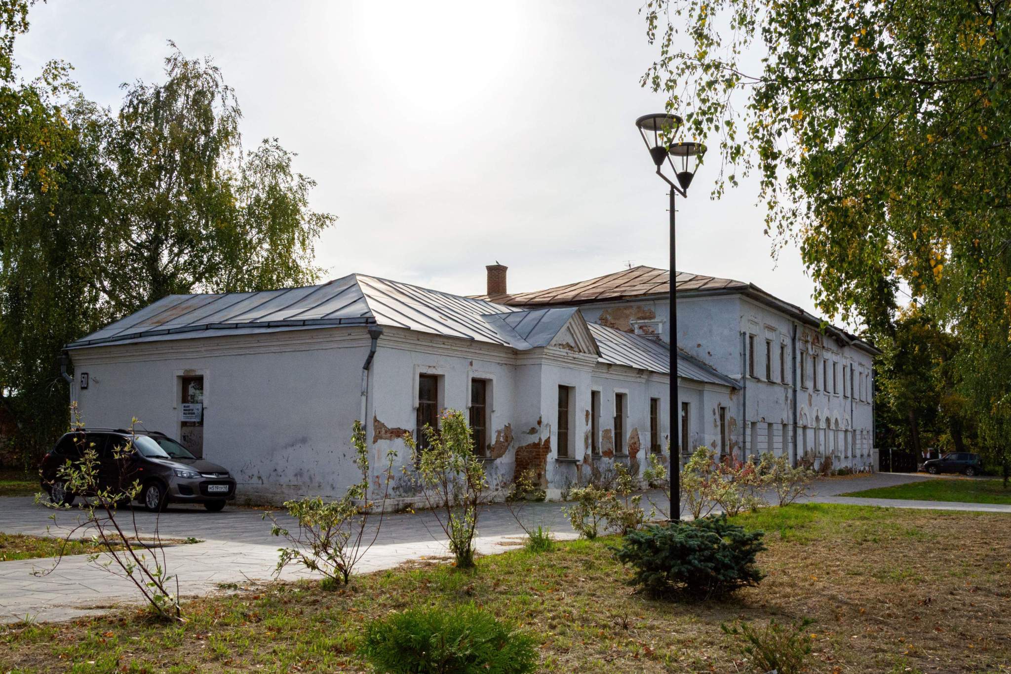 Продам торговое помещение 1591 м.кв.