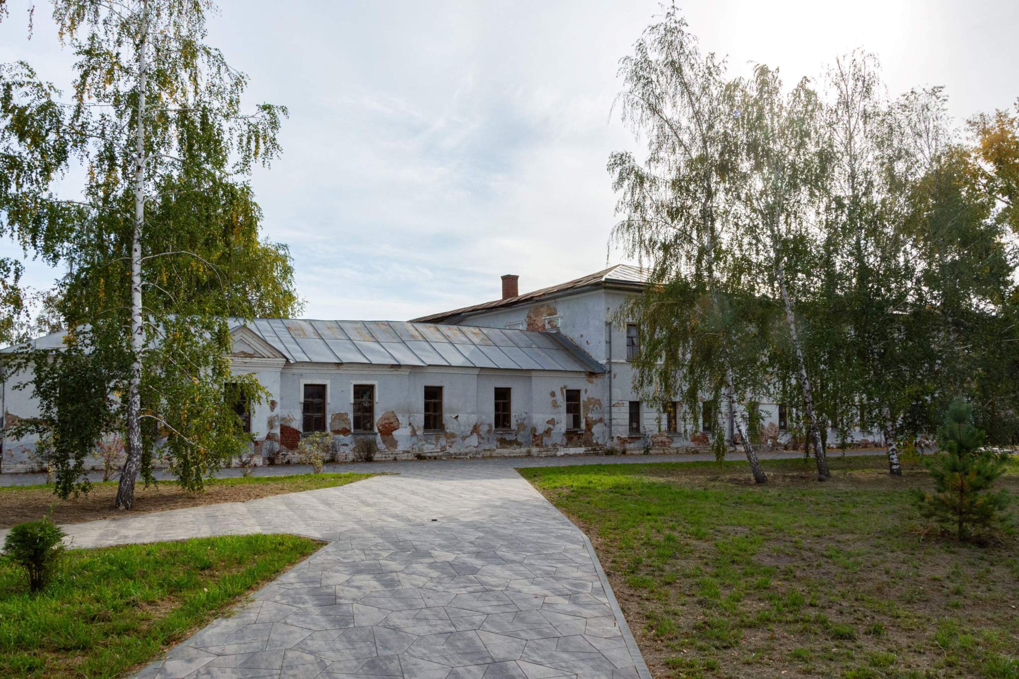 Продам торговое помещение 1591 м.кв.