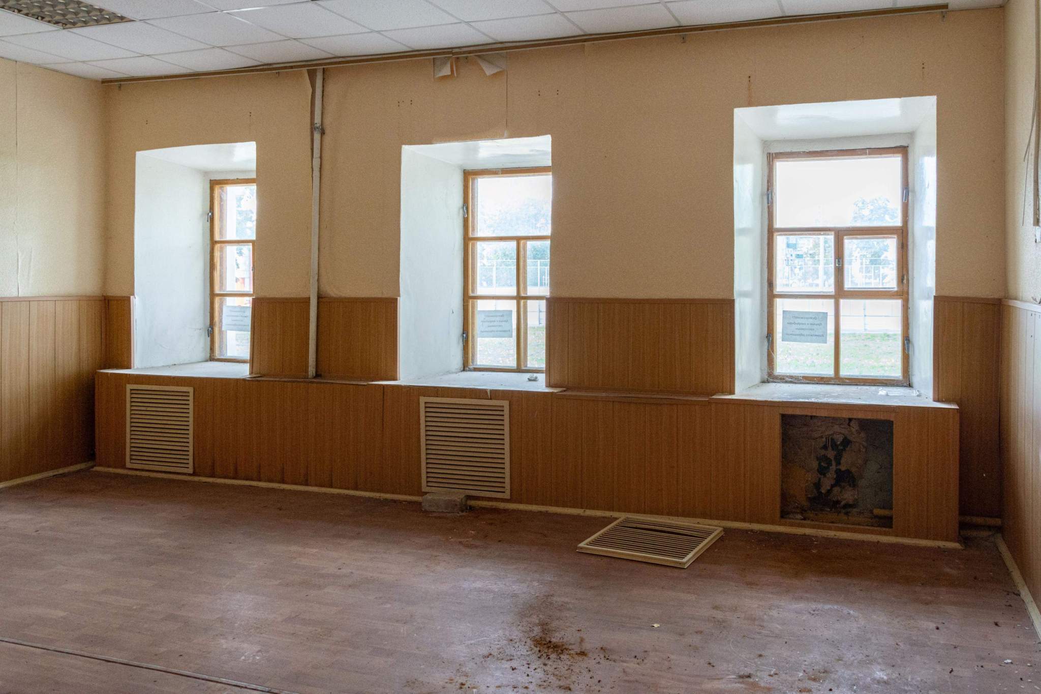 Продам торговое помещение 1591 м.кв.