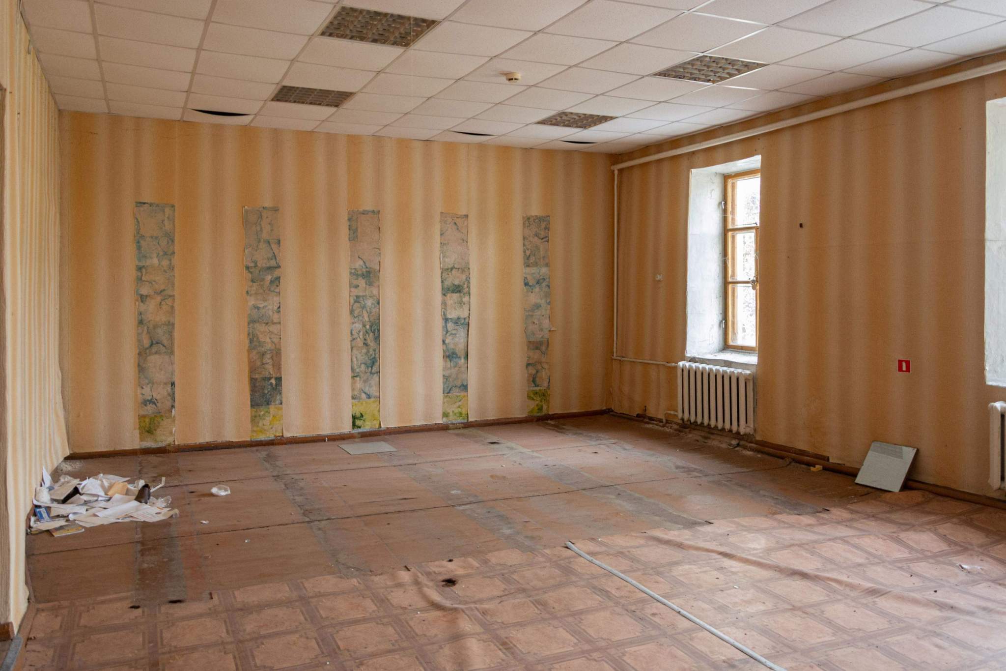 Продам торговое помещение 1591 м.кв.