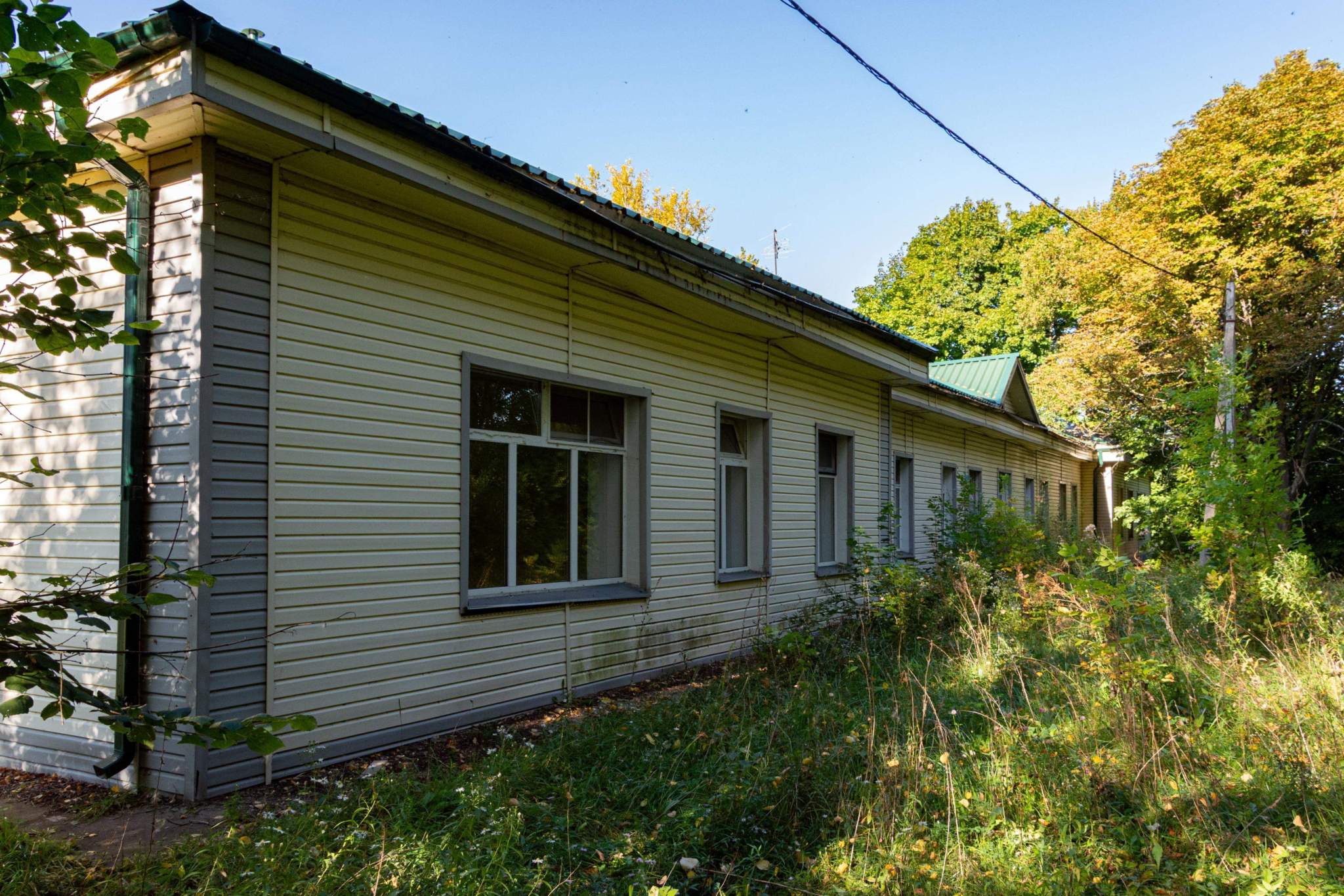 Продам торговое помещение 1022.9 м.кв.