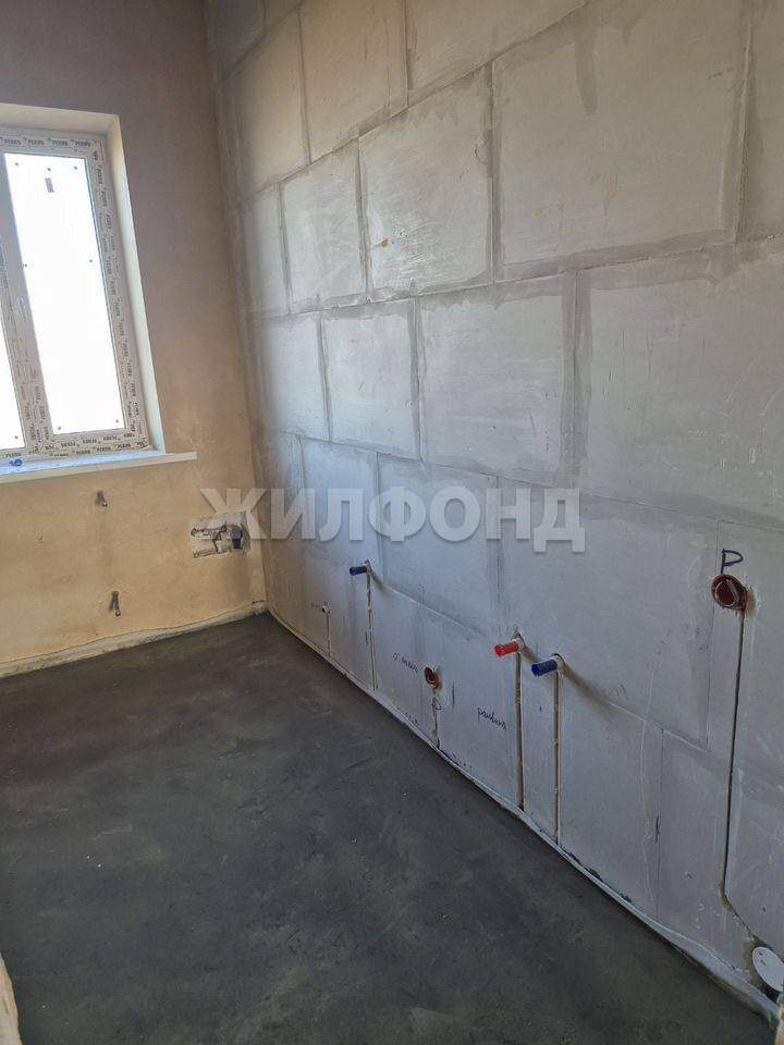 Продам земельный участок 640 м.кв.