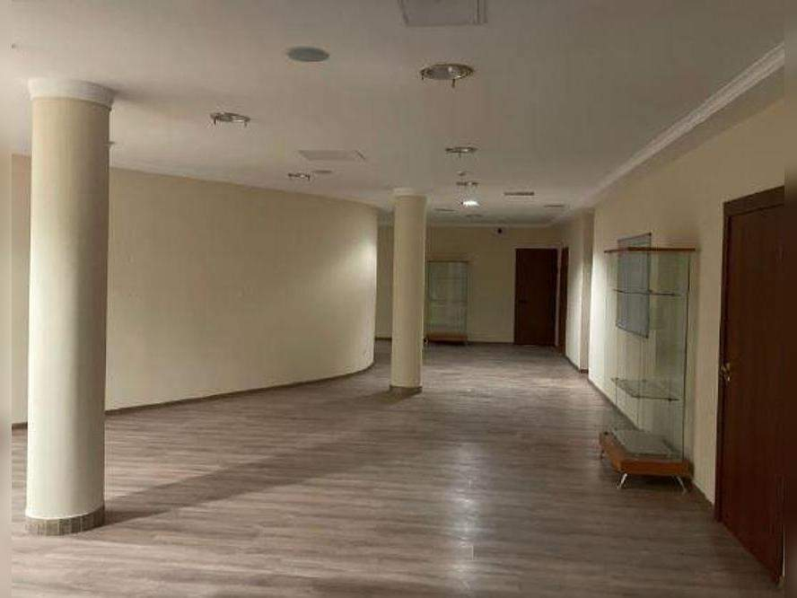 Фото: Торговое помещение 3519.9 м2 в аренду test