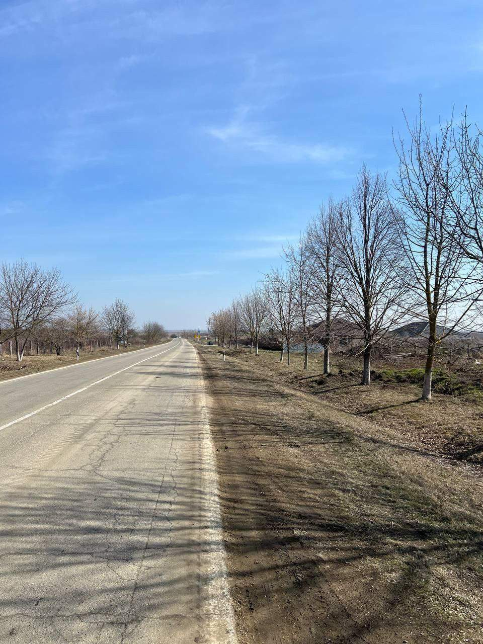 Продам земельный участок 700 м.кв.