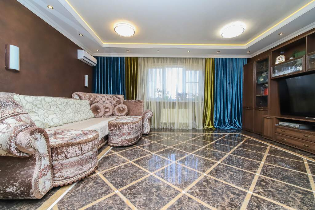 Квартира на продажу в Краснодаре, им. Ломоносова улица, 97 фото №0