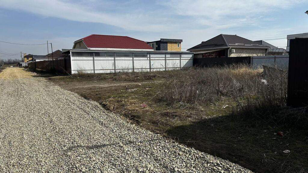 Участок на продажу в Краснодаре, Лисичанская ул. фото №1