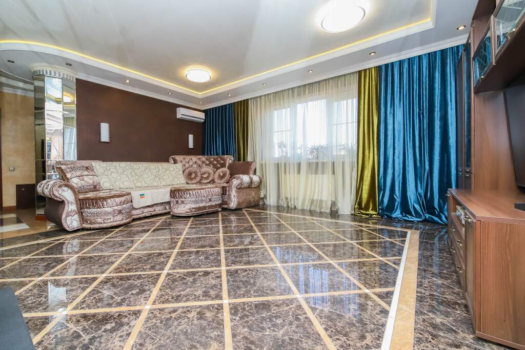 Квартира на продажу в Краснодаре, им. Ломоносова улица, 97 фото №1