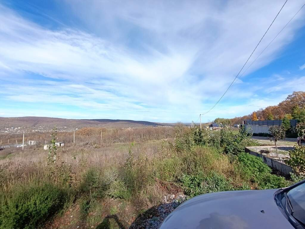 Продам земельный участок 1500 м.кв.