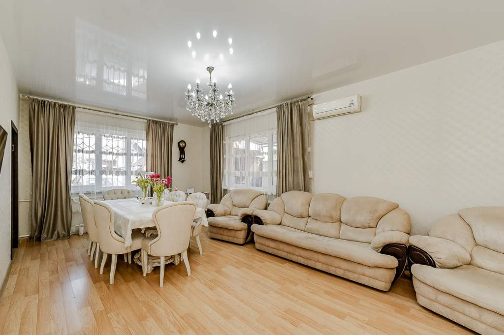 Дом на продажу в Краснодаре, им. Бабушкина улица, 114 фото №0