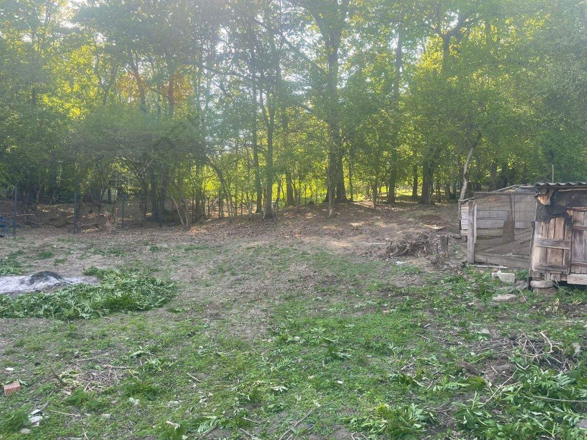 Продам земельный участок 700 м.кв.