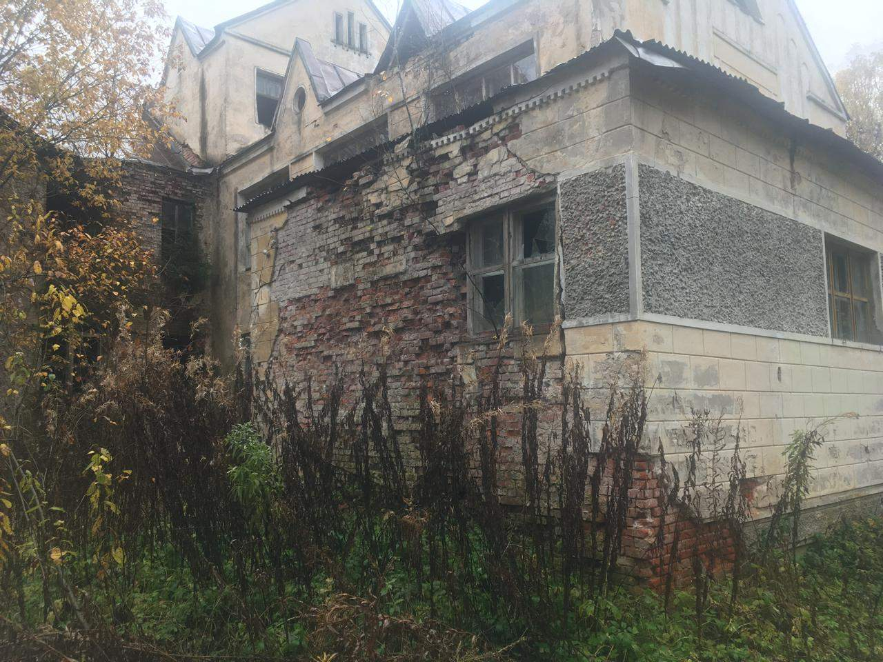 Продам торговое помещение 4945 м.кв.