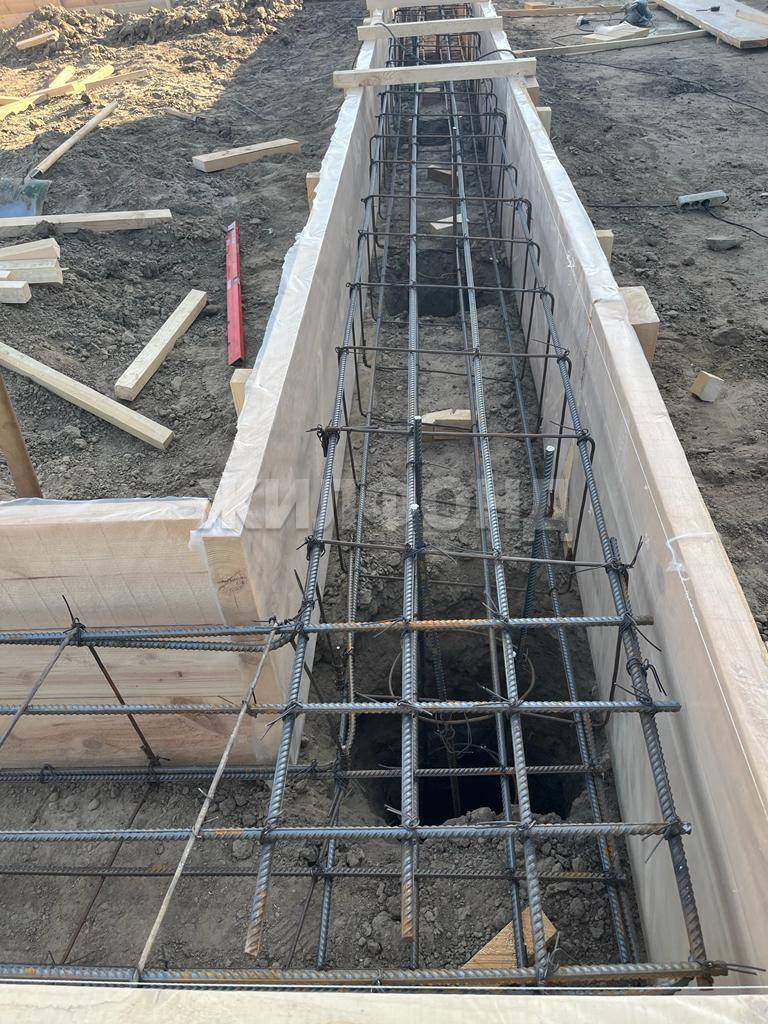 Продам земельный участок 1100 м.кв.