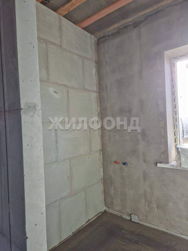 Продам земельный участок 640 м.кв.