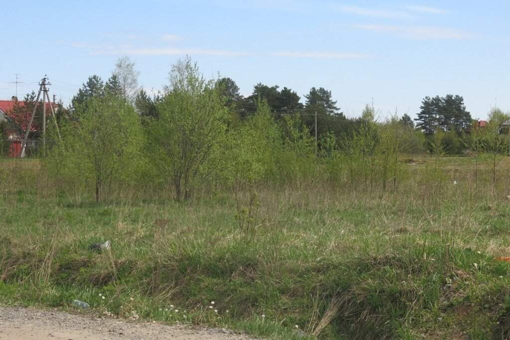 Продам земельный участок 1700 м.кв.