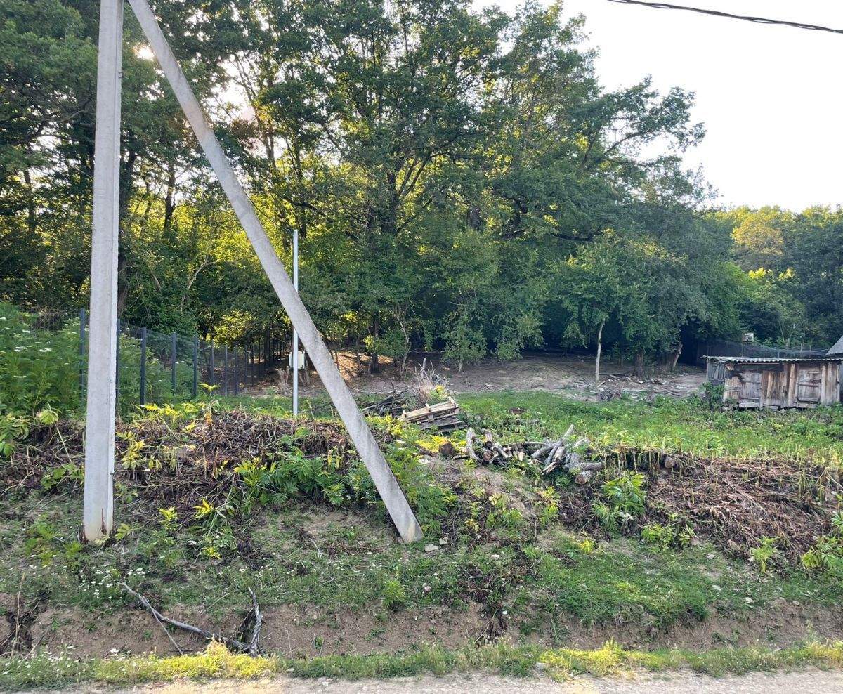 Продам земельный участок 700 м.кв.