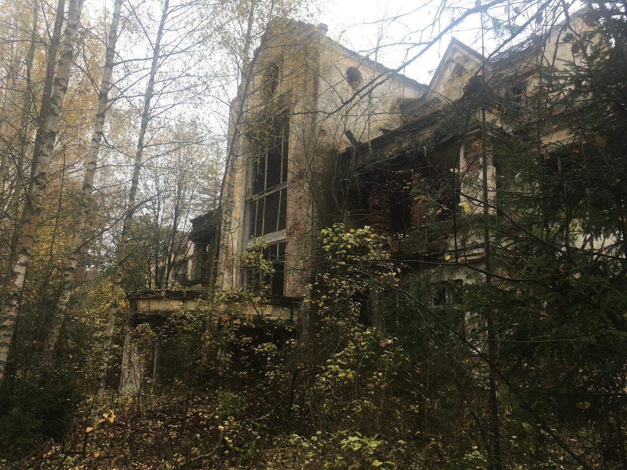 Продам торговое помещение 4945 м.кв.