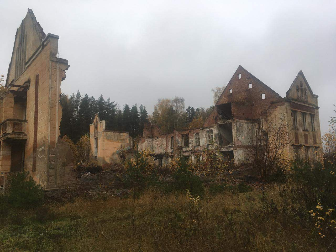 Продам торговое помещение 4945 м.кв.