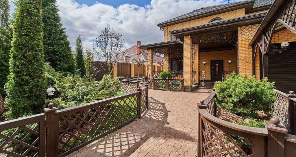 Дом на продажу в Краснодаре, Александровская улица, 43 фото №1