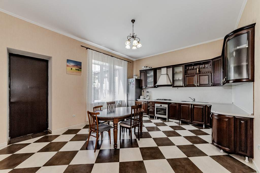 Дом на продажу в Краснодаре, им. Скобелева М.Д. улица, 42 фото №0