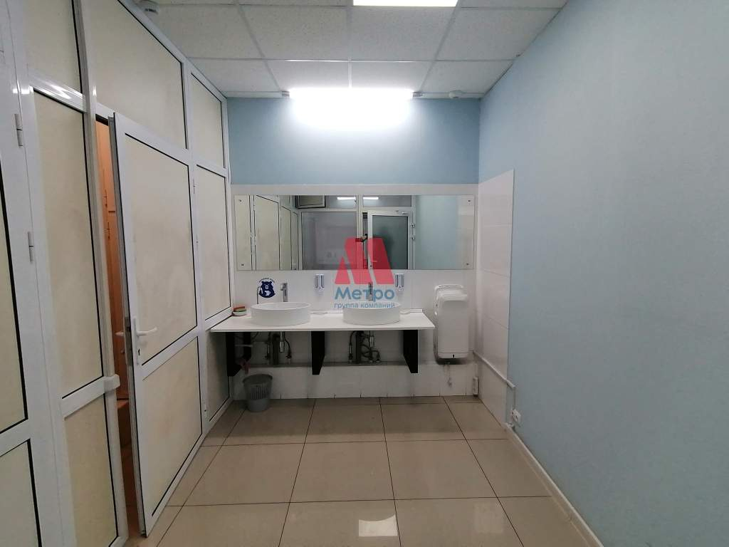 Сдам в аренду помещение свободного назначения 271 м.кв.