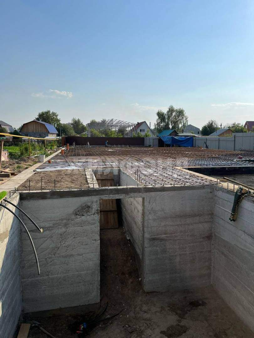 Продам земельный участок 1100 м.кв.