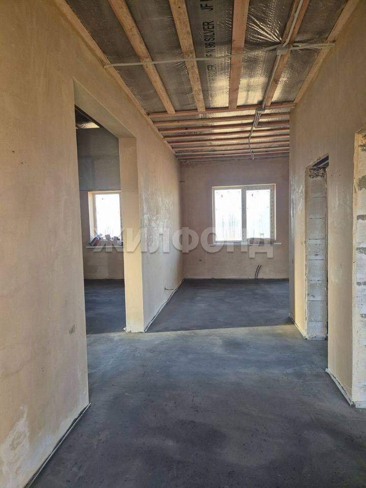 Продам земельный участок 640 м.кв.