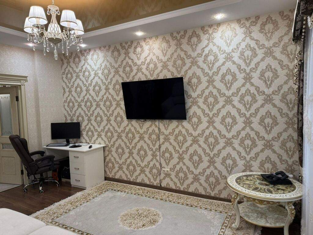 Квартира на продажу в Краснодаре, Октябрьская улица, 181/2 фото №1