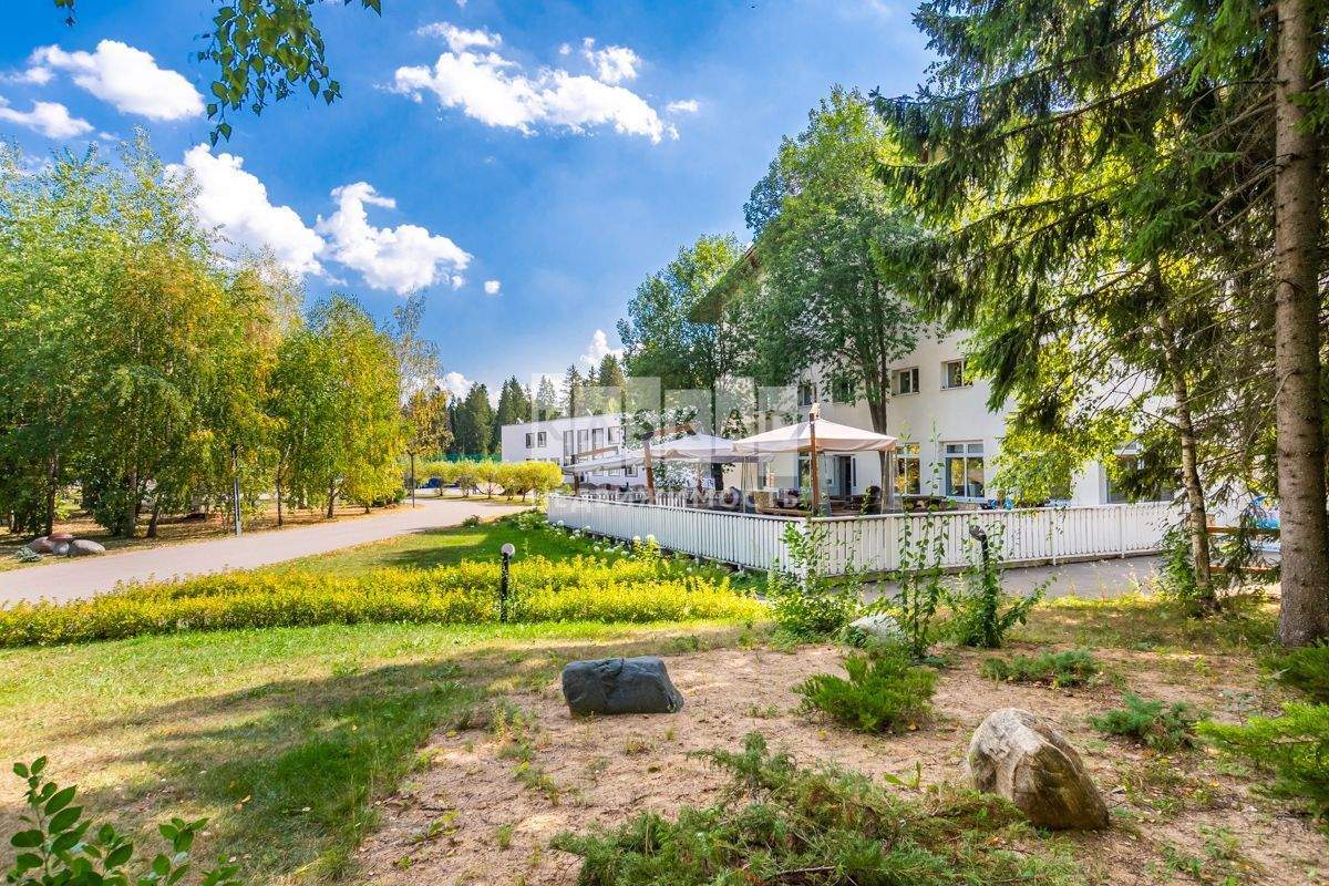 Продам земельный участок 900 м.кв.