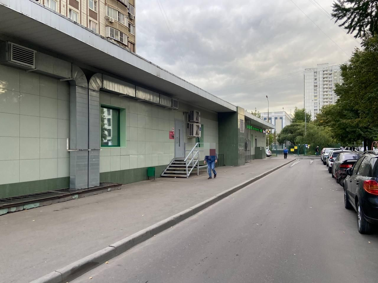 Продам помещение свободного назначения 2015.2 м.кв.