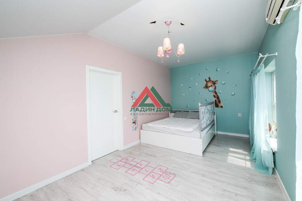 Коттедж на продажу в Новой Адыгее, Им Совмена улица, 7/1 фото №7