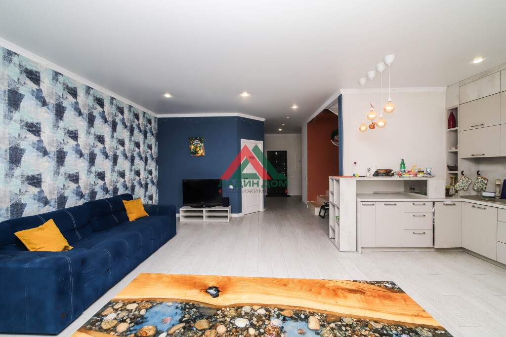 Коттедж на продажу в Новой Адыгее, Им Совмена улица, 7/1 фото №2