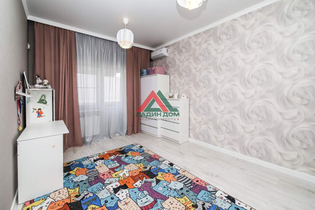 Коттедж на продажу в Новой Адыгее, Им Совмена улица, 7/1 фото №11