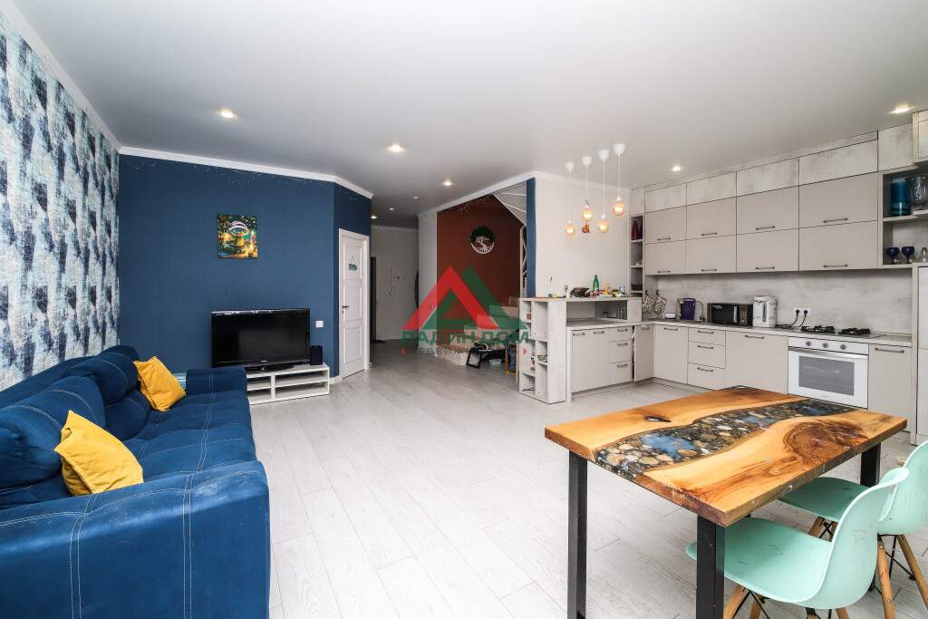 Коттедж на продажу в Новой Адыгее, Им Совмена улица, 7/1 фото №4