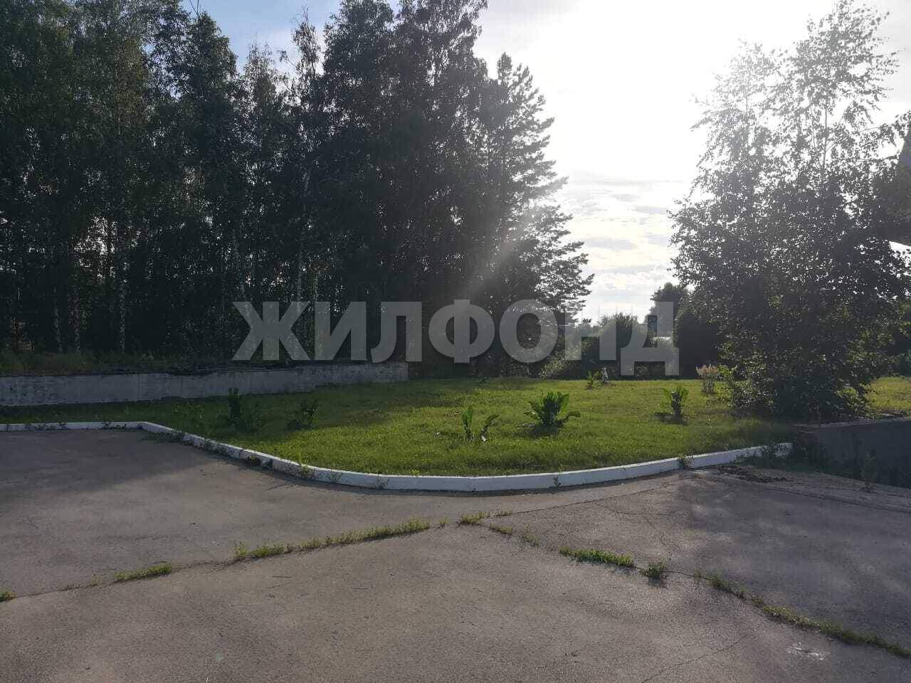 Продам земельный участок 2850 м.кв.