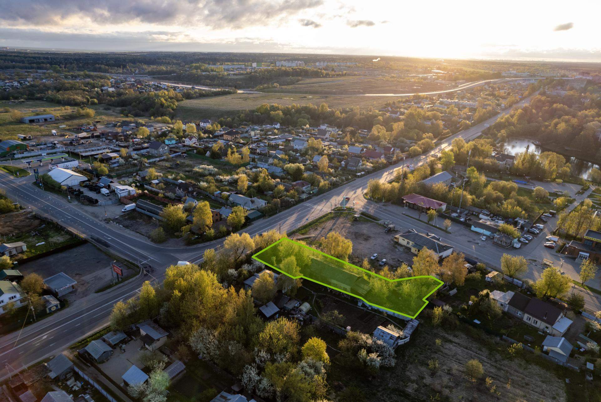 Продам земельный участок 1581 м.кв.