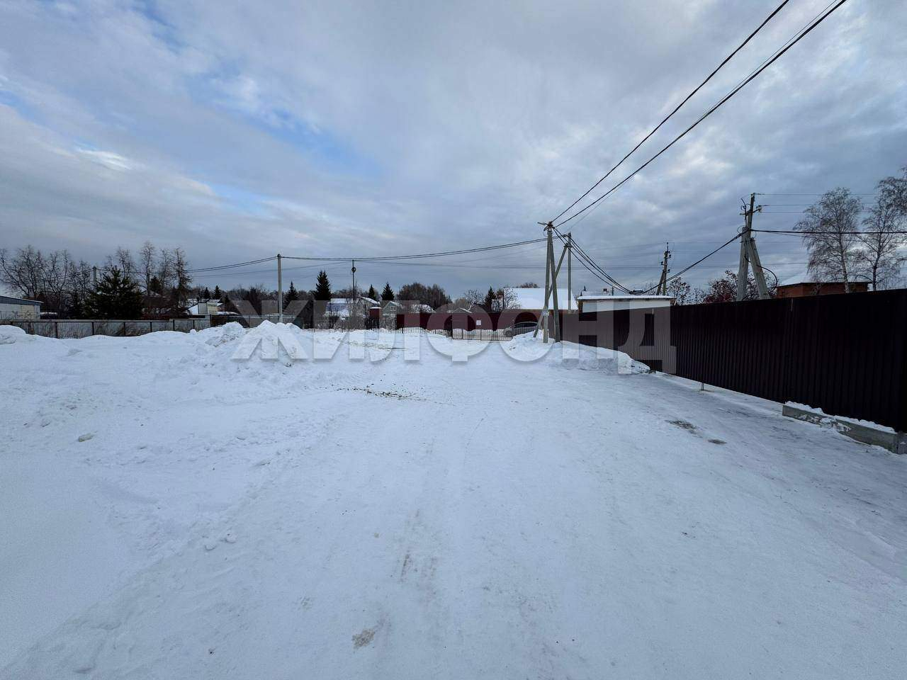 Продам земельный участок 814 м.кв.